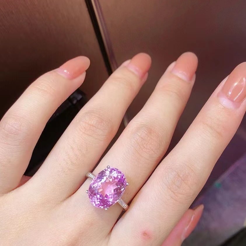 14k Gold 9.4 Ct Natural Kunzite & Diamond Ring - 6