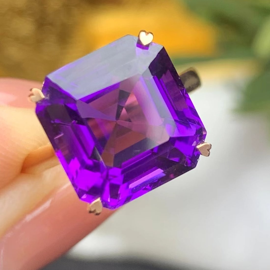 14k Gold 8.68 Ct Natural Amethyst Ring - 7