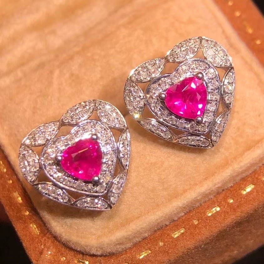 14k Gold 0.77 Ctw Natural Ruby & Diamond Earrings: Ref:230935208 // gold content:14k gold // main gemstone:ruby // shape:heart // carat weight:0. 51ct // color:red // treatment:natural // // adjacent gemstone 2 : diamond // shape:round // carat