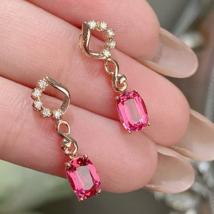 14k Gold 1.6 Ct Natural Tourmaline & Diamond Earrings: Ref:230935218 // gold content:14k gold // main gemstone:tourmaline // shape:cushion // carat weight:1. 6ct // color:pink // treatment:natural // // adjacent gemstone 2 : diamond // number of