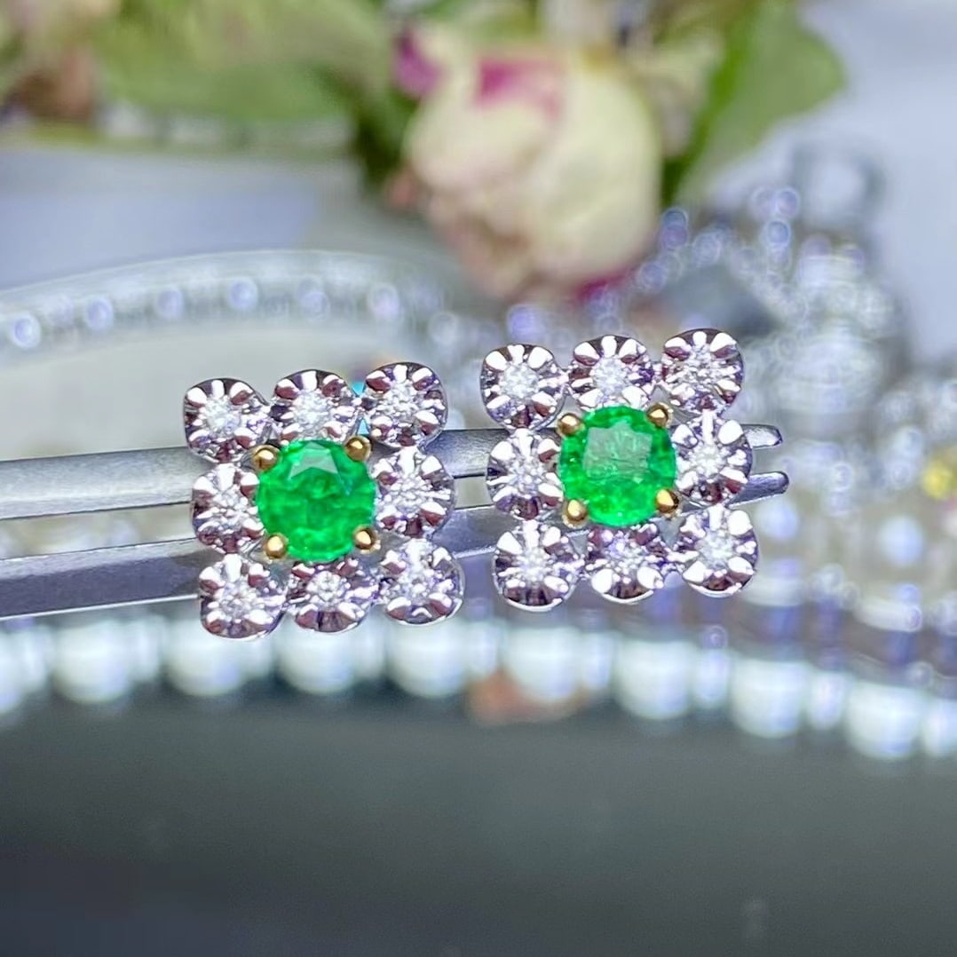 14k Gold 0.46 Ctw Vivid Green Natural Emerald & Diamond Pendant( Without Chain ) - 3