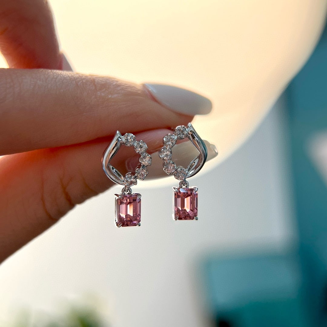 14k Gold 1.81 Ctw Natural Tourmaline & Spinel Earrings: Ref:230935241 // gold content:14k gold // main gemstone:tourmaline // shape:octagonal // carat weight:1. 54ct // color:pink // treatment:natural // // adjacent gemstone 2 : spinel // shape:round //