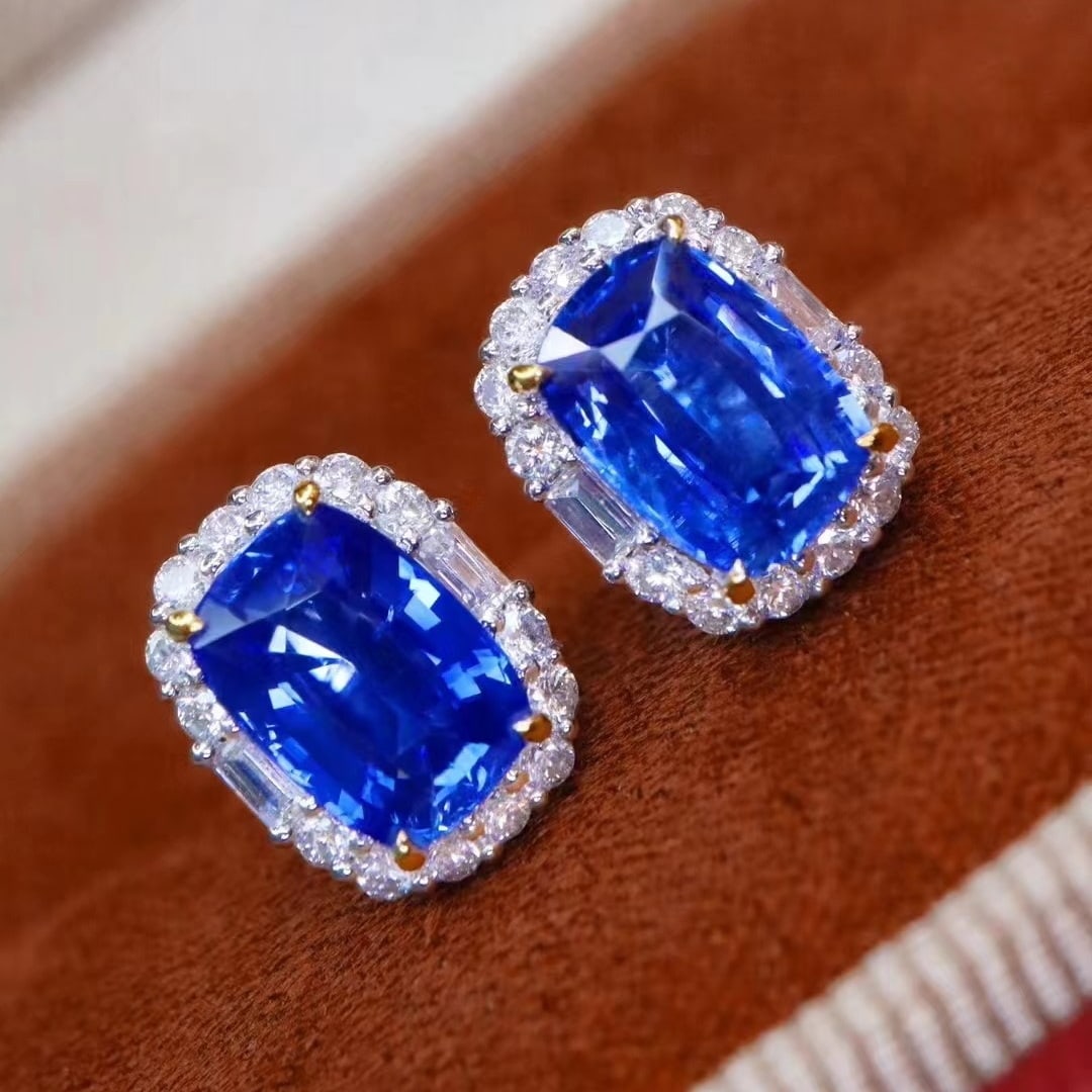 14k Gold 2.94 Ctw Natural Sapphire & Diamond Earrings: Ref:230935256 // gold content:14k gold // main gemstone:sapphire // shape:cushion // carat weight:2. 56ct // color:blue // treatment:natural // // adjacent gemstone 2 : diamond // shape:round //