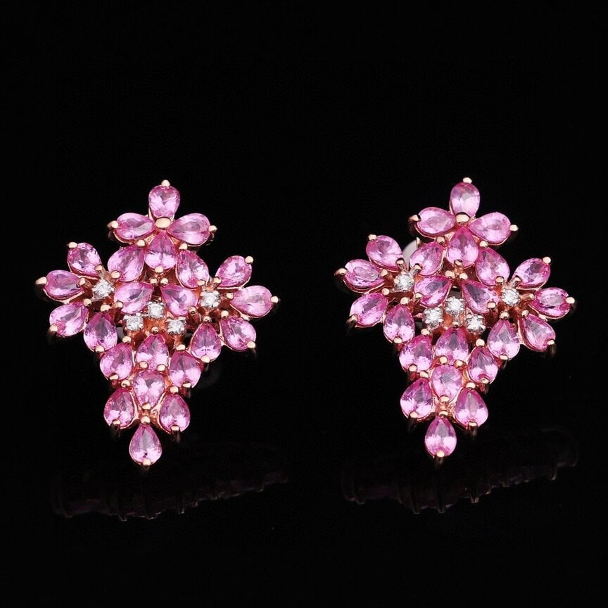 14k Gold 10 Ct Natural Padparadscha Sapphire & Diamond Earrings: Ref:230936011 // gold content:14k gold // main gemstone:padparadscha sapphire // shape:pear // carat weight:10ct // color:orangish pink // treatment:natural // // adjacent gemstone 2 : diamond //