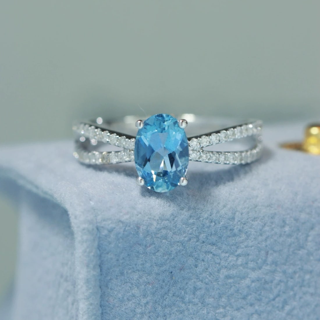 14k Gold 0.95 Ct Natural Aquamarine & Diamond Ring (1 of 6)