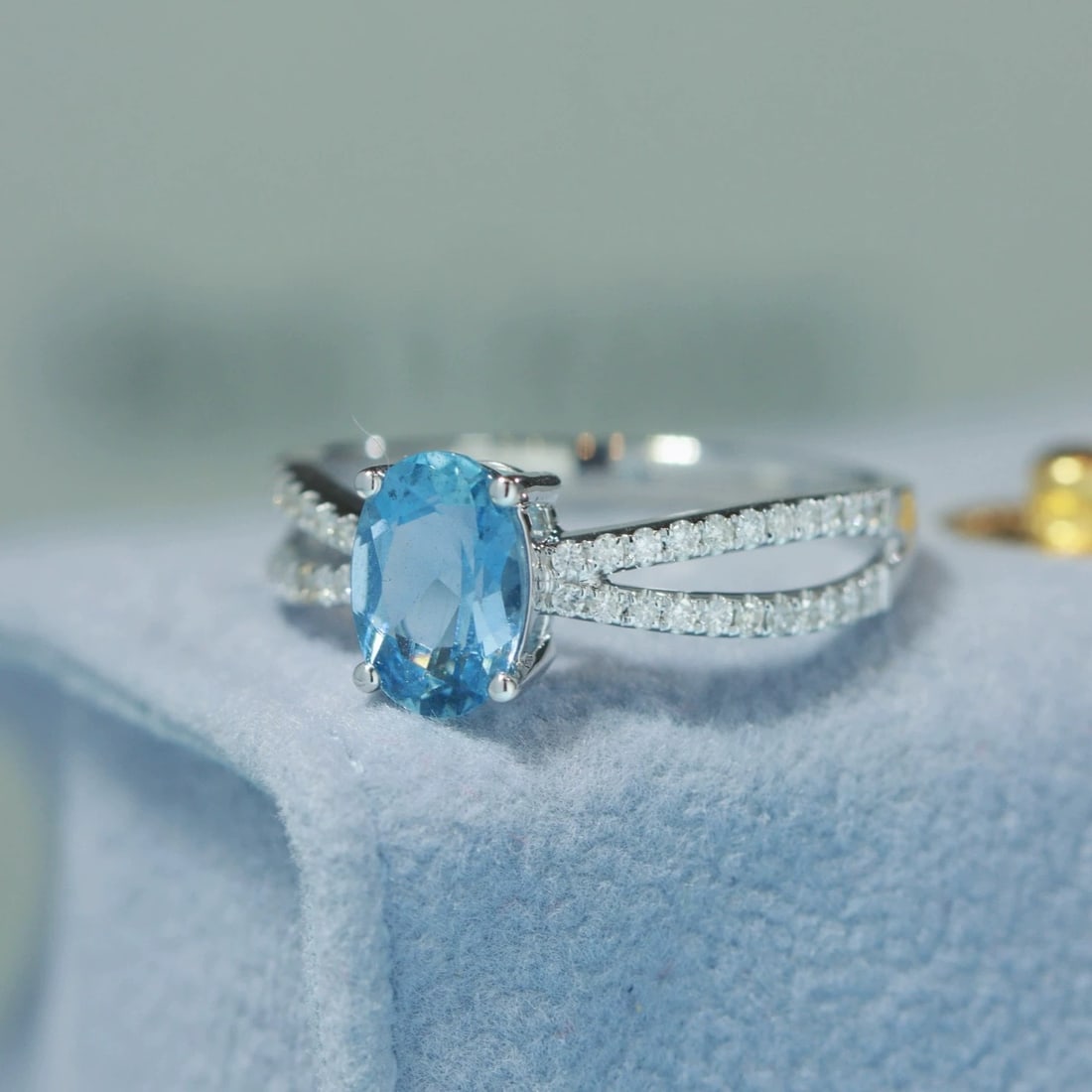 14k Gold 0.95 Ct Natural Aquamarine & Diamond Ring - 2