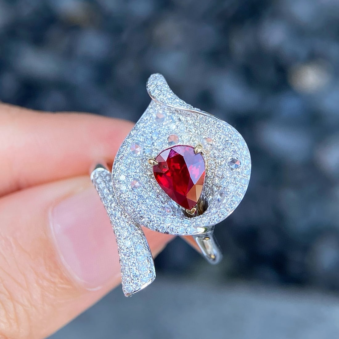 14k Gold 2.09 Ctw Natural Ruby & Diamond Ring - 2