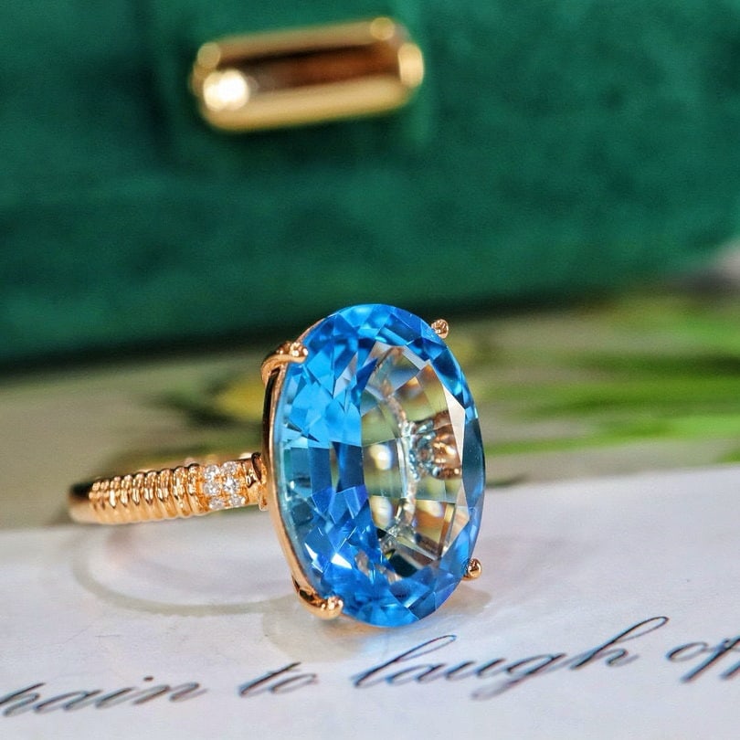 14k Gold 6.58 Ctw Natural Topaz & Diamond Ring - 4