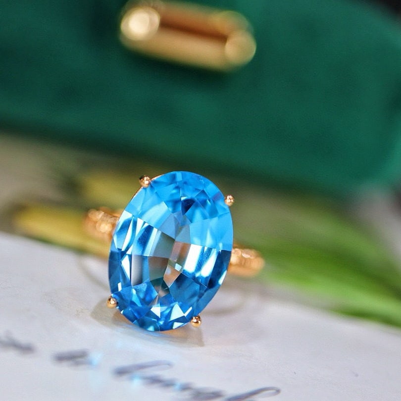 14k Gold 6.58 Ctw Natural Topaz & Diamond Ring - 5