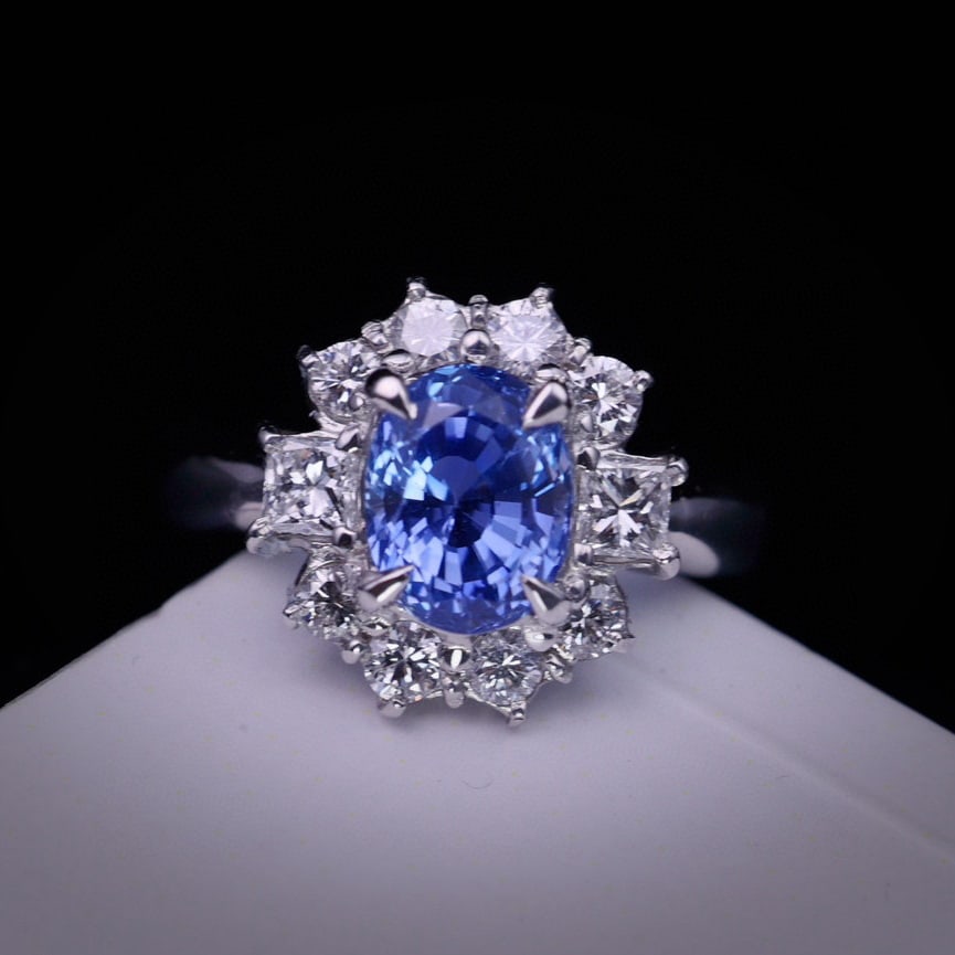 14k Gold 3.38 Ctw Natural Sapphire & Diamond Ring: Ref:230936061 // gold content:14k gold // ring size:7. 25us // // main gemstone:sapphire // shape:oval // carat weight:2. 63ct // color:cornflower blue // treatment:natural // // adjacent gemstone