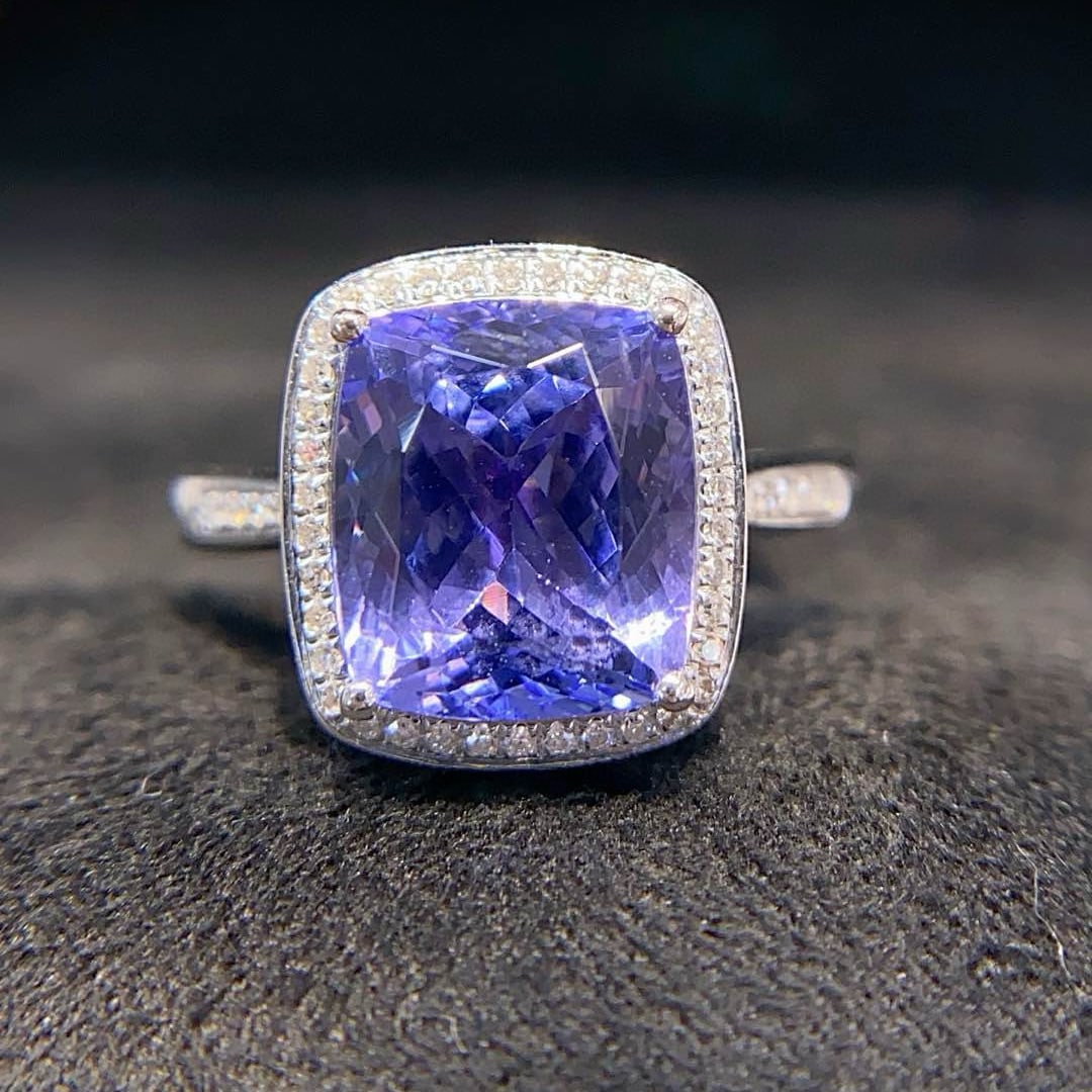 14k Gold 3.64 Ctw Natural Tanzanite & Diamond Ring: Ref:230936068 // gold content:14k gold // ring size:7. 25us // // main gemstone:tanzanite // shape:cushion // carat weight:3. 5ct // color:blue // treatment:natural // // adjacent gemstone 2 :