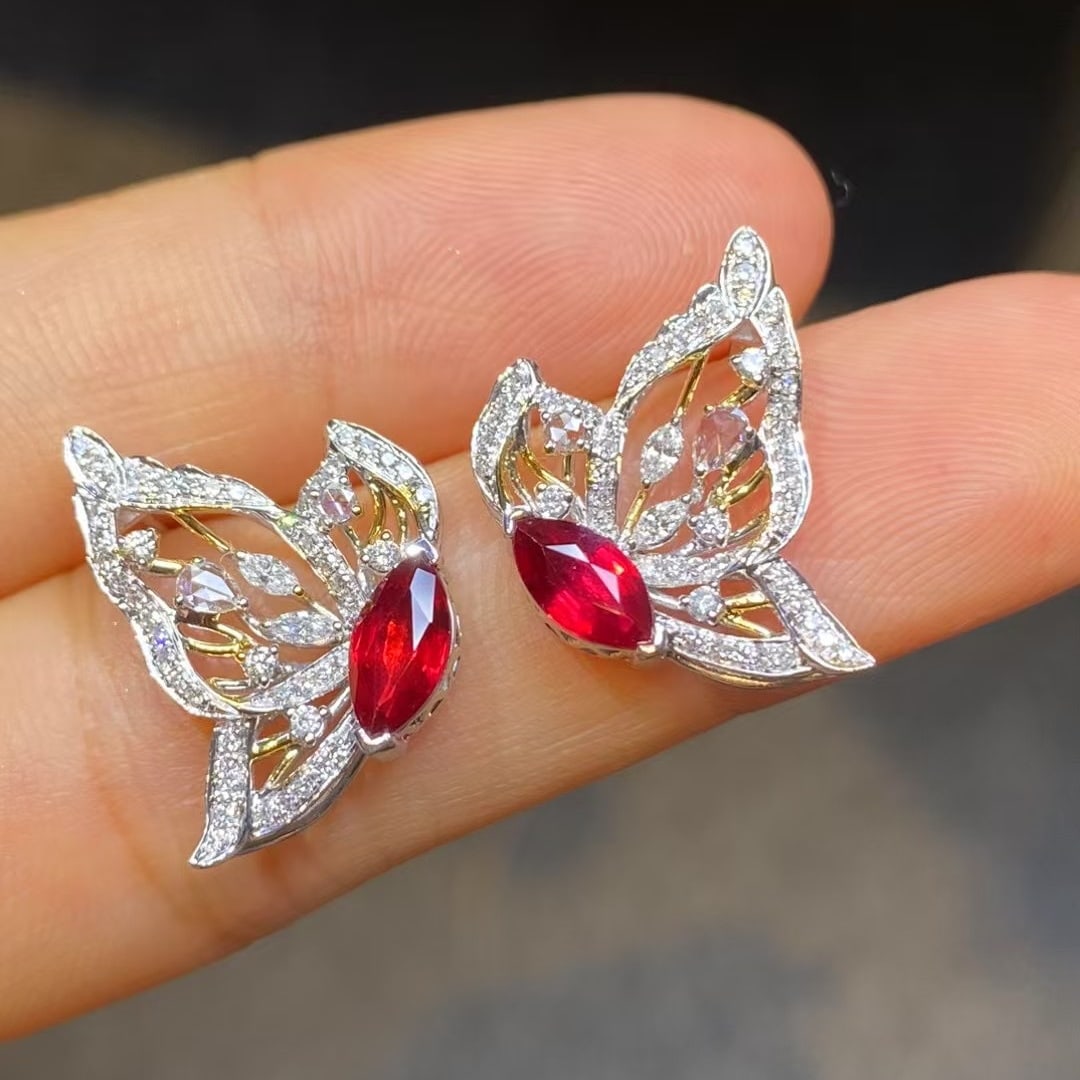 14k Gold 1.15 Ct Natural Ruby & Diamond Earrings: Ref:230936094 // gold content:14k gold // main gemstone:ruby // shape:marquise // carat weight:1. 15ct // color:pigeonblood red // treatment:natural // // adjacent gemstone 2 : diamond //