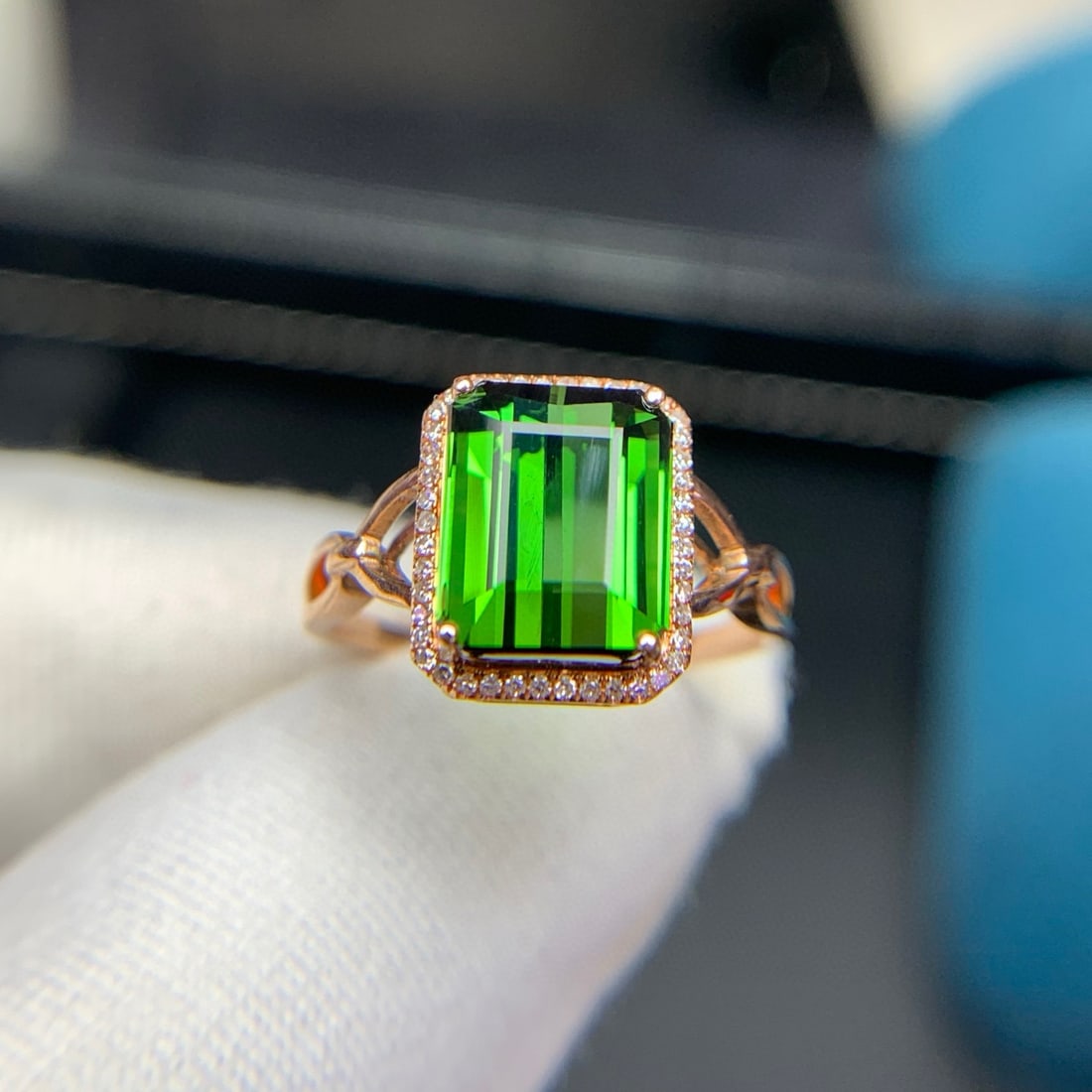 14k Gold 3.9 Ct Natural Tourmaline & Diamond Ring - 2