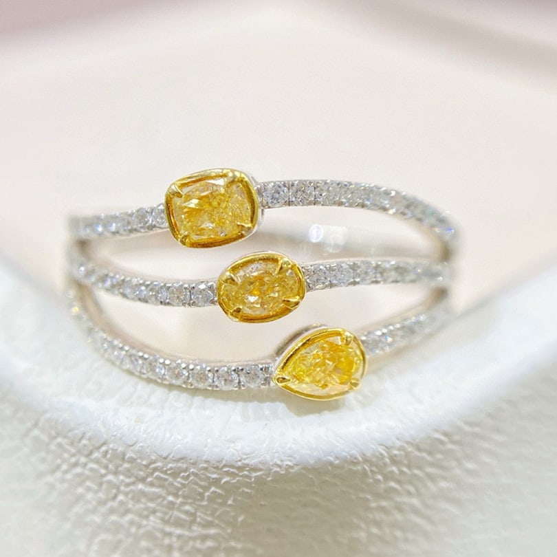 14k Gold 0.67 Ctw Natural Yellow Diamond & Diamond Ring: Ref:230936129 // gold content:14k gold // ring size:7. 25us // // main gemstone:yellow diamond // shape:multiply // carat weight:0. 32ct // color:yellow // treatment:natural // // adjacent