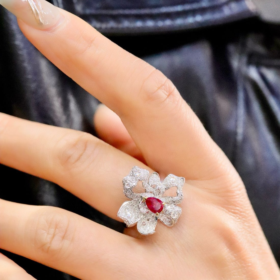 14k Gold 1.07 Ctw Natural Ruby & Diamond Ring - 4