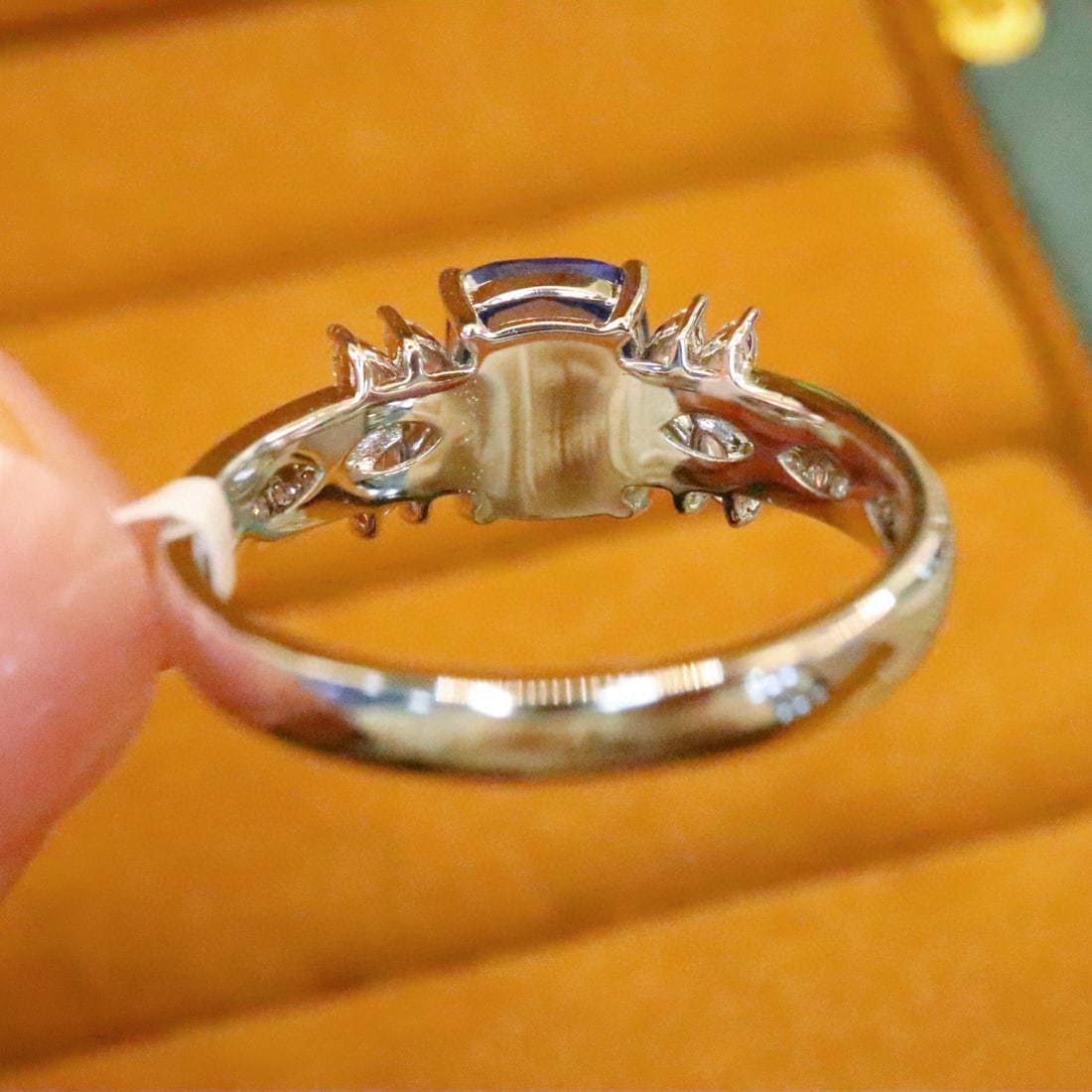 14k Gold 2.39 Ctw Natural Sapphire & Diamond Ring - 4