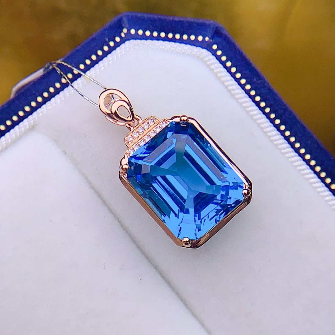 14k Gold 10.98 Ctw Natural Topaz & Diamond Pendant( Without Chain ) - 4