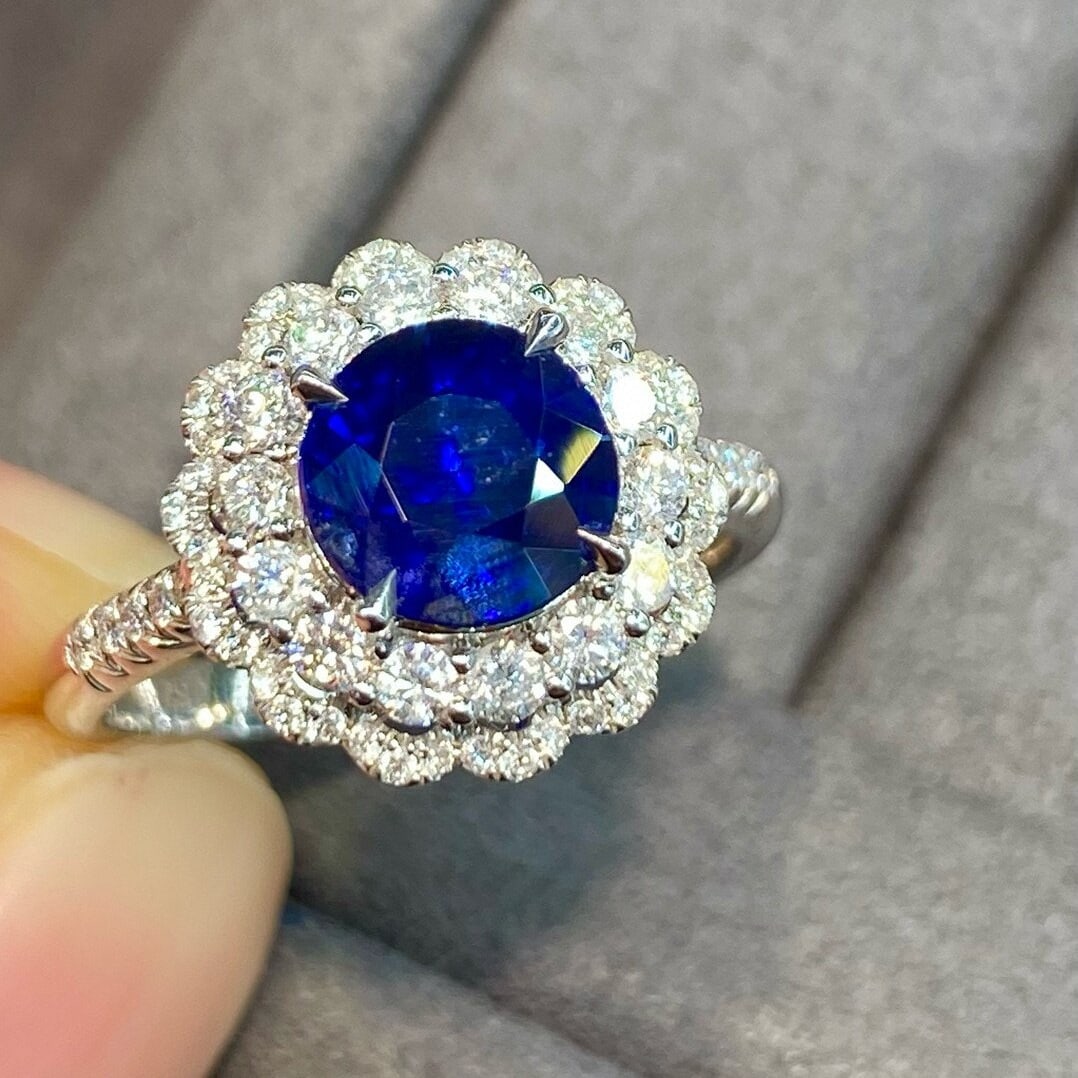 14k Gold 2.97 Ctw Vivid Blue Natural Sapphire & Diamond Ring - 2