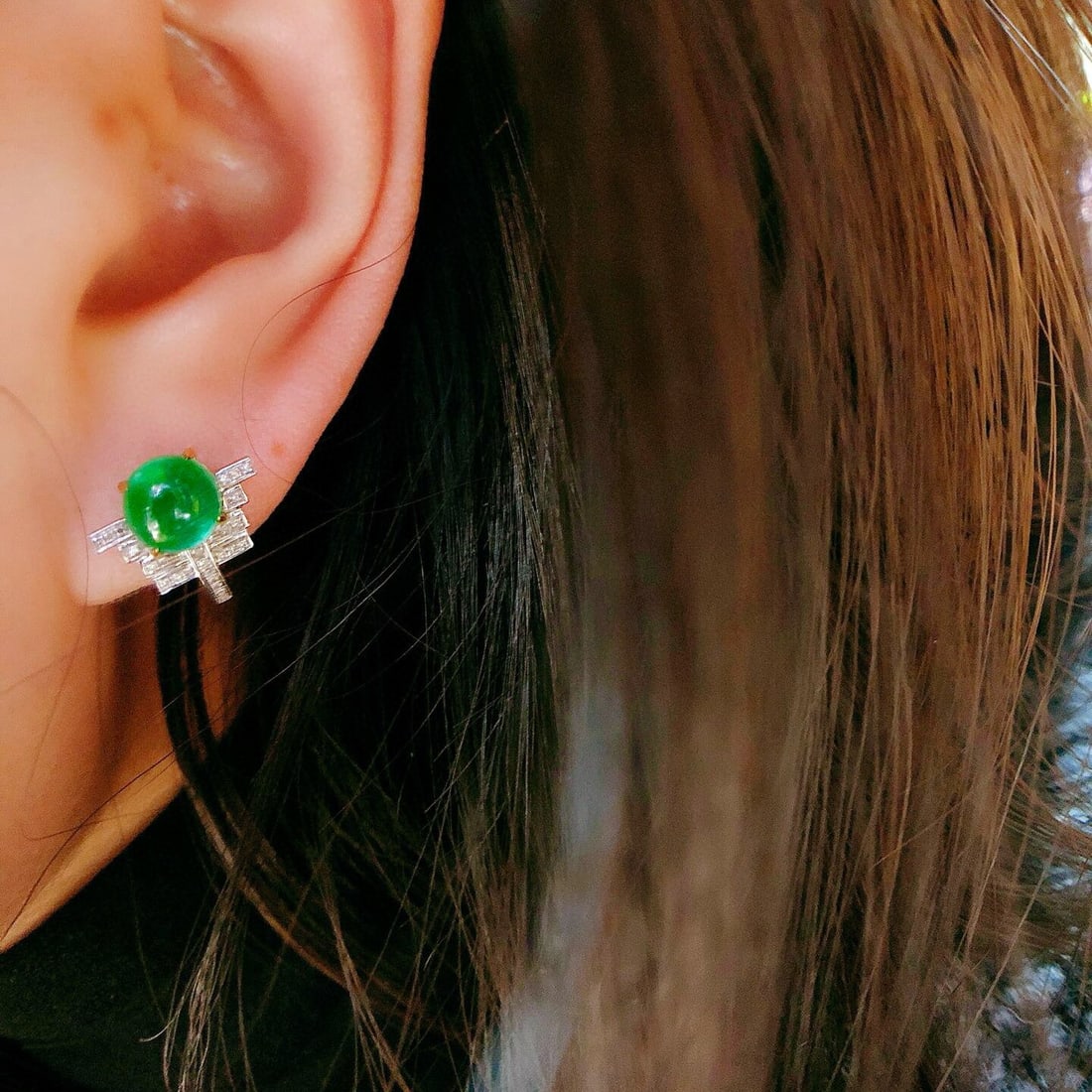 14k Gold 3.55 Ct Vivid Green Natural Emerald & Diamond Earrings - 4