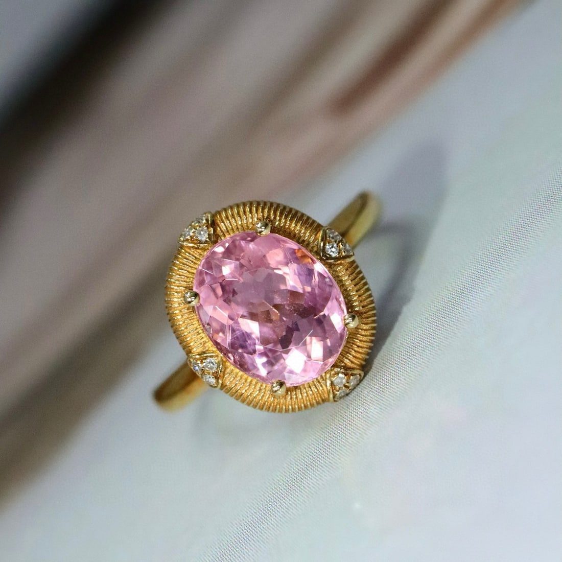 14k Gold 2.46 Ctw Natural Tourmaline & Diamond Ring: Ref:230936165 // gold content:14k gold // ring size:7. 25us // // main gemstone:tourmaline // shape:oval // carat weight:2. 40ct // color:pink // treatment:natural // // adjacent gemstone 2 :