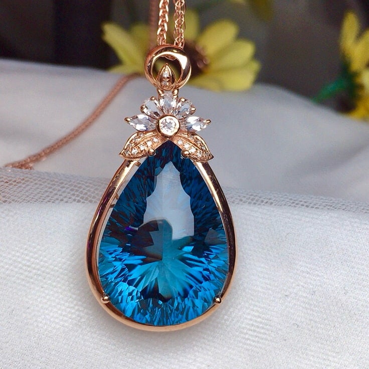 14k Gold 29.60 Ct Natural Topaz & Diamond Pendant( Without Chain ) - 4