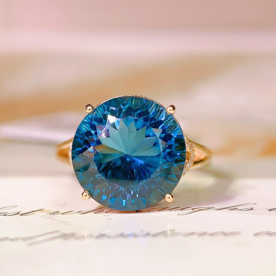 14k Gold 9.3 Ct Natural Topaz & Diamond Ring: Ref:230936186 // gold content:14k gold // ring size:7. 25us // // main gemstone:topaz // shape:round // carat weight:9. 3ct // color:blue // treatment:natural // cut grade:g // // adjacent