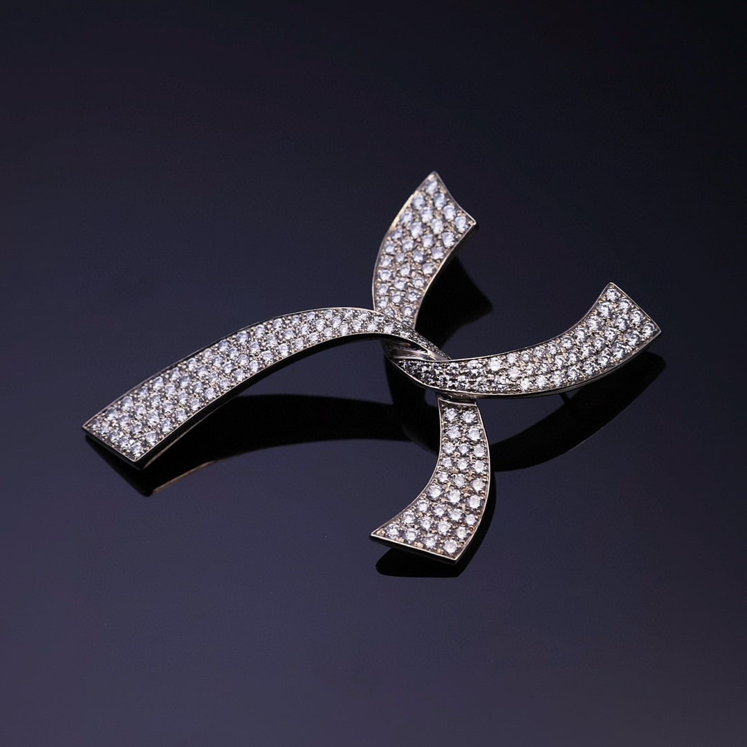 14k Gold 2 Ct Natural H Diamond Pendant( Without Chain ): Ref:230936190 // gold content:14k gold // main gemstone:diamond // shape:round // carat weight:2ct // clarity grade:vs-si // color:h // treatment:natural // cut grade:g // Condition: NewLow