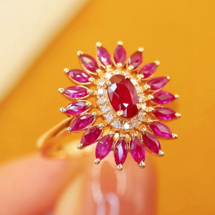 14k Gold 0.96 Ctw Natural Ruby & Diamond Ring - 4