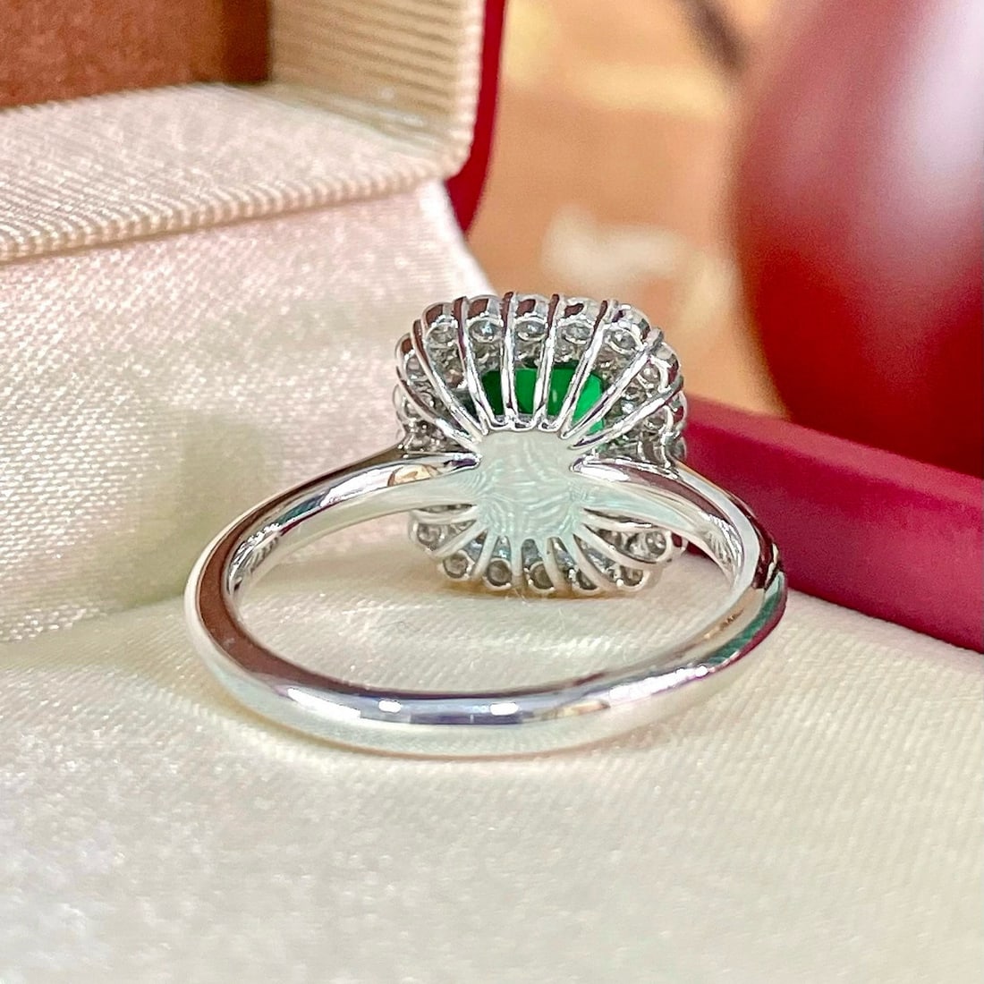 14k Gold 1.87 Ctw Vivid Green Natural Emerald & Diamond Ring - 4