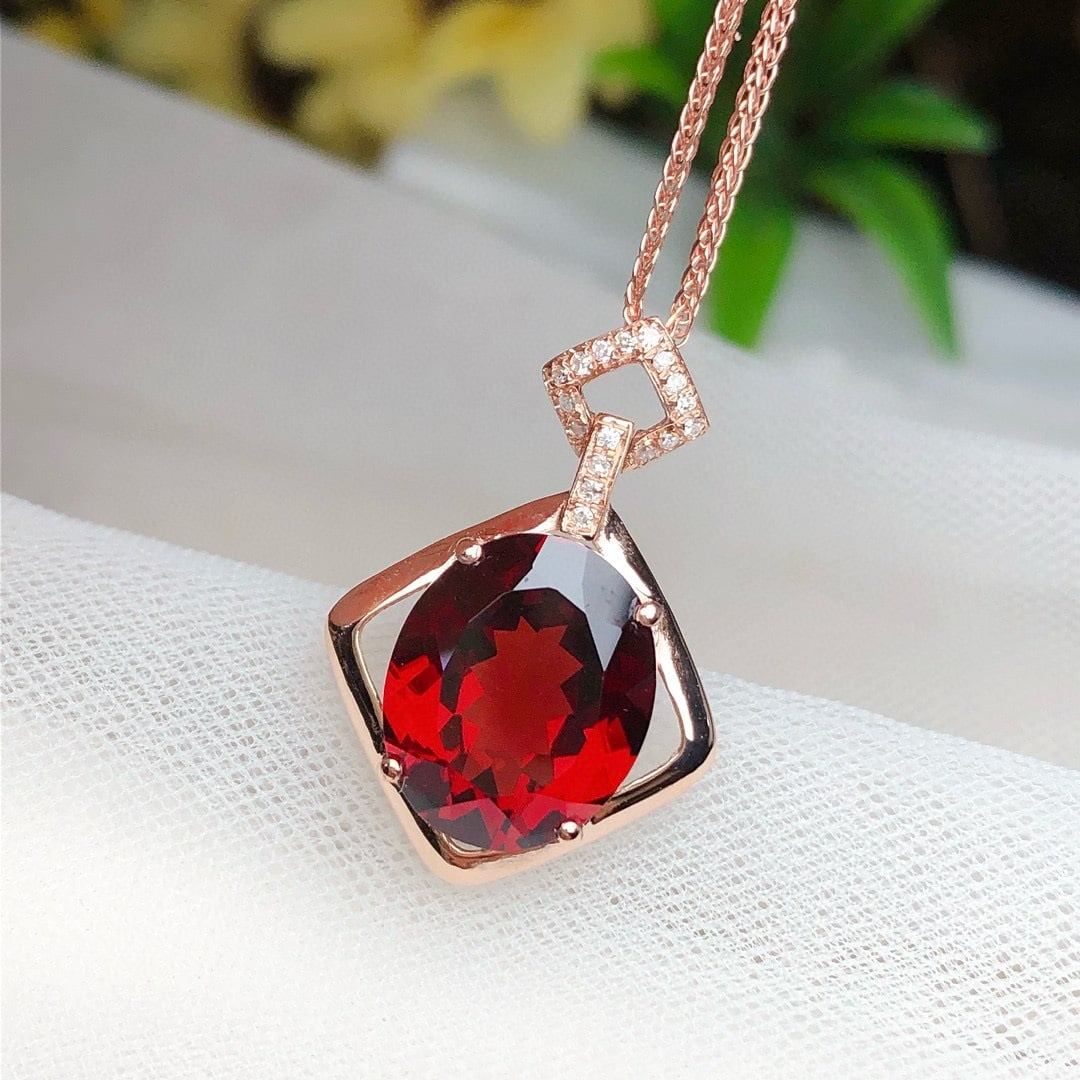 14k Gold 5.20 Ct Natural Garnet & Diamond Pendant( Without Chain ) - 3
