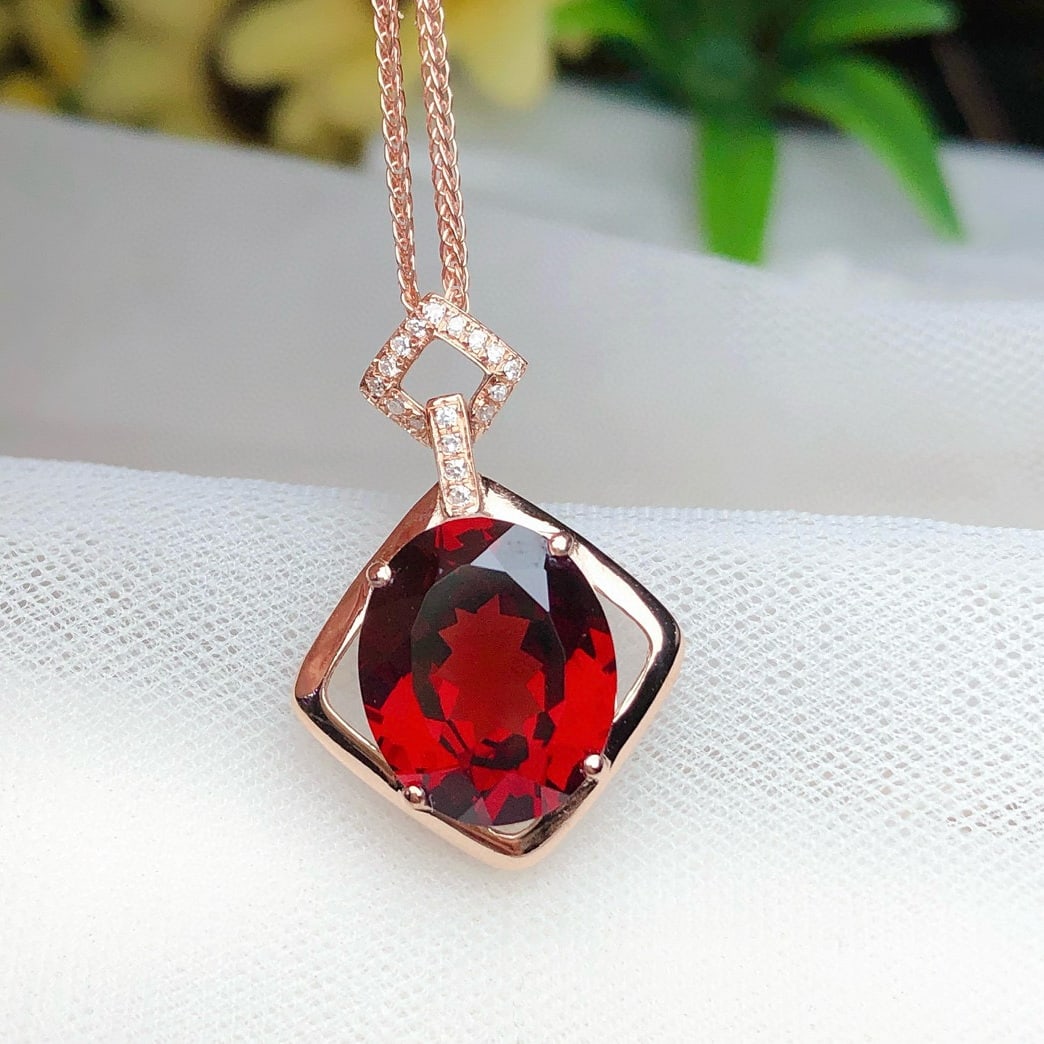 14k Gold 5.20 Ct Natural Garnet & Diamond Pendant( Without Chain ) - 4