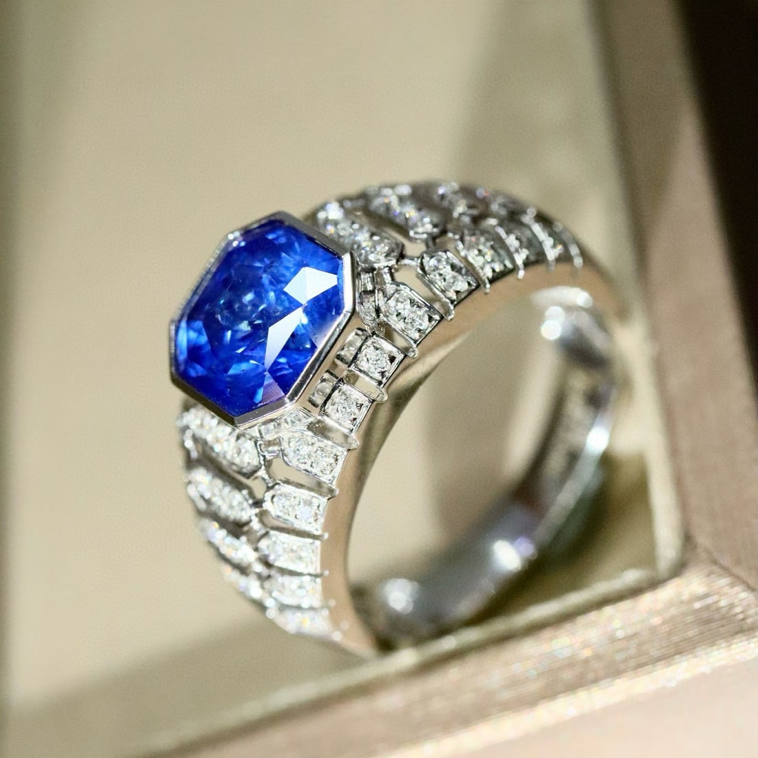 14k Gold 2.95 Ctw Natural Sapphire & Diamond Ring - 4
