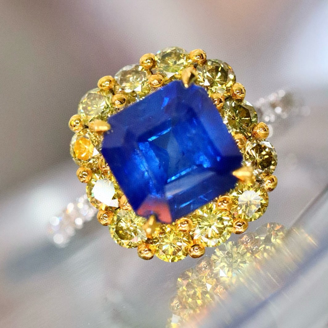 14k Gold 3.59 Ctw Natural Sapphire & Diamond Ring: Ref:230936287 // gold content:14k gold // ring size:7. 25us // // main gemstone:sapphire // shape:octagonal // carat weight:2. 78ct // color:royal blue // treatment:natural // // adjacent gemstone