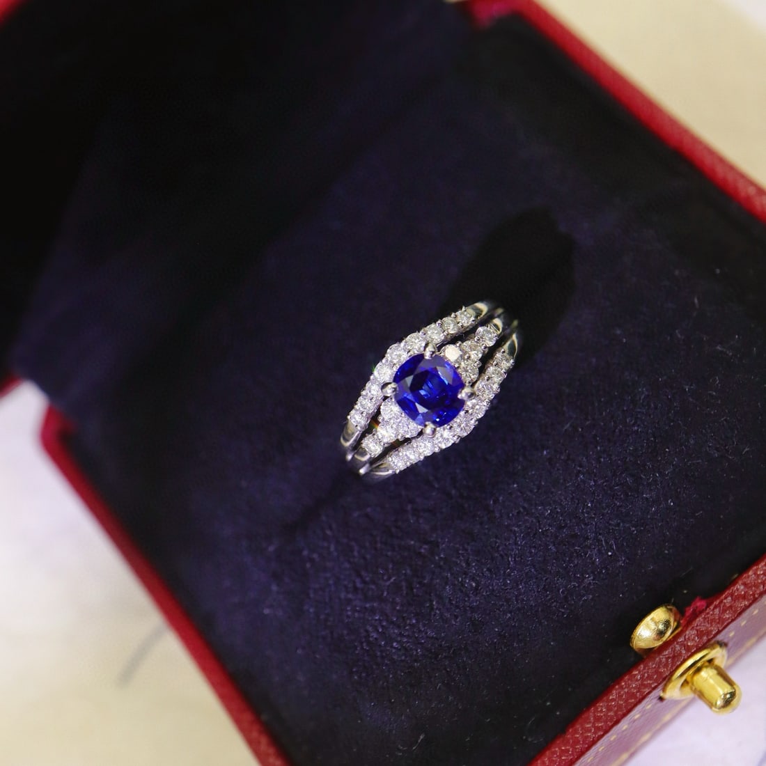 14k Gold 1.67 Ctw Natural Sapphire & Diamond Ring - 7