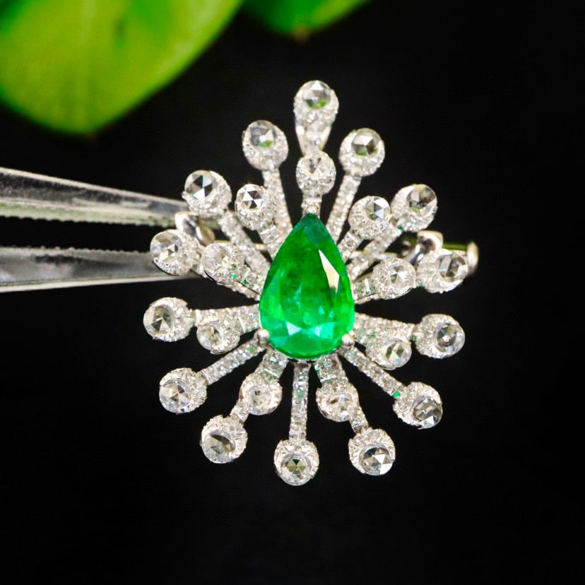 14k Gold 2.02 Ctw Vivid Green Natural Emerald & Diamond Ring/brooch/pendant( Without Chain ): Ref:230936303 // gold content:14k gold // ring size:7. 25us // // main gemstone:emerald // shape:pear // carat weight:1. 01ct // color:vivid green // treatment:natural // // adjacent gemstone 2 :