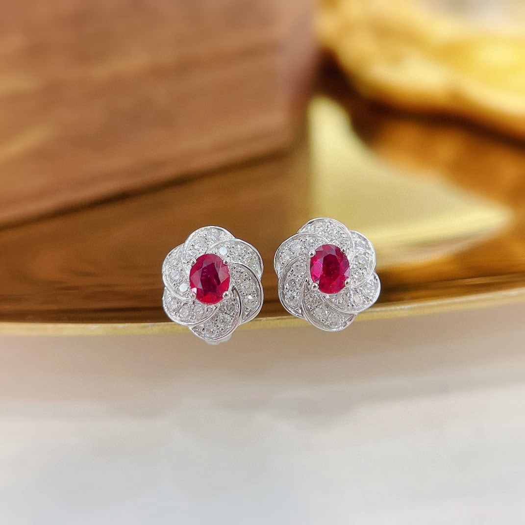 14k Gold 0.58 Ctw Natural Ruby & Diamond Earrings: Ref:230936320 // gold content:14k gold // main gemstone:ruby // shape:oval // carat weight:0. 38ct // color:red // treatment:natural // // adjacent gemstone 2 : diamond // shape:round // carat weight: