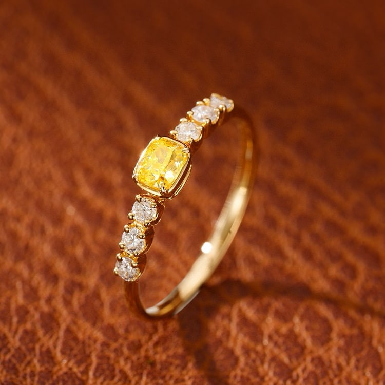 14k Gold 0.37 Ctw Natural Yellow Diamond & Diamond Ring: Ref:230936323 // gold content:14k gold // ring size:7. 25us // // main gemstone:yellow diamond // shape:cushion // carat weight:0. 20ct // color:yellow // treatment:natural // // adjacent gemstone