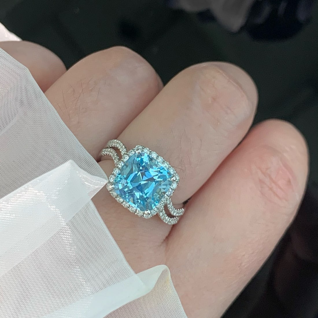 14k Gold 4.49 Ctw Natural Aquamarine & Diamond Ring - 2