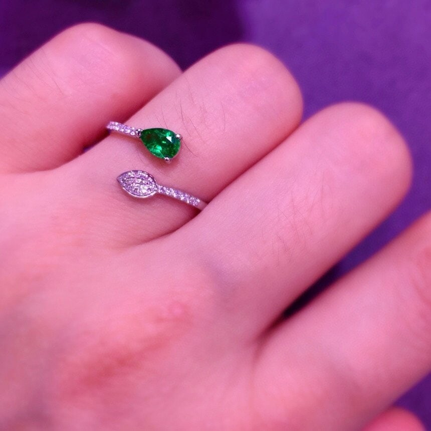 14k Gold 0.48 Ct Vivid Green Natural Emerald & Diamond Ring - 6