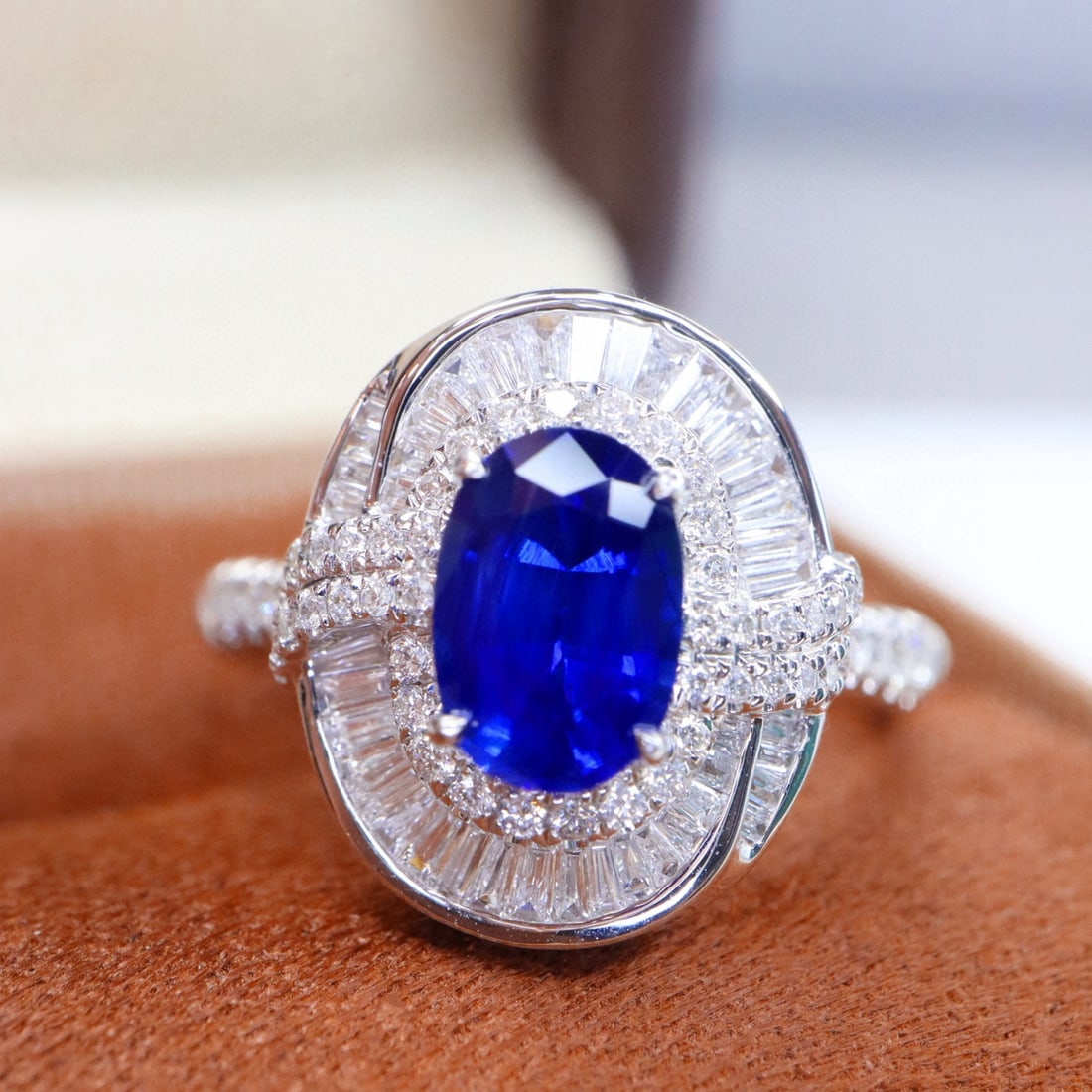 14k Gold 1.86 Ctw Natural Sapphire & Diamond Ring: Ref:230936341 // gold content:14k gold // ring size:7. 25us // // main gemstone:sapphire // shape:oval // carat weight:1. 29ct // color:royal blue // treatment:natural // // adjacent gemstone 2 :