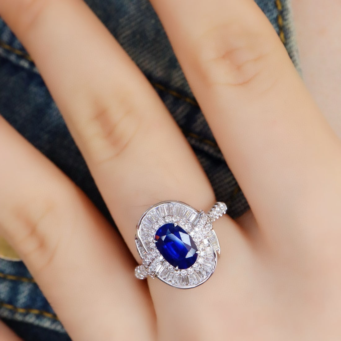 14k Gold 1.86 Ctw Natural Sapphire & Diamond Ring - 4