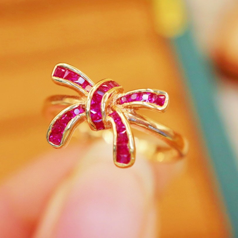 14k Gold 0.7 Ct Natural Ruby Ring - 2