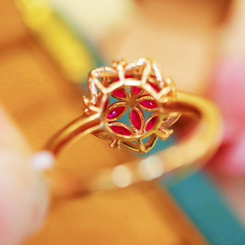 14k Gold 1.25 Ctw Natural Ruby & Diamond Ring - 5