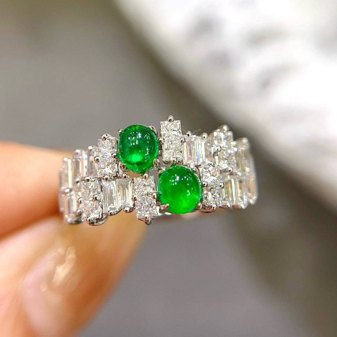 14k Gold 0.65 Ct Vivid Green Natural Emerald & Diamond Ring - 6