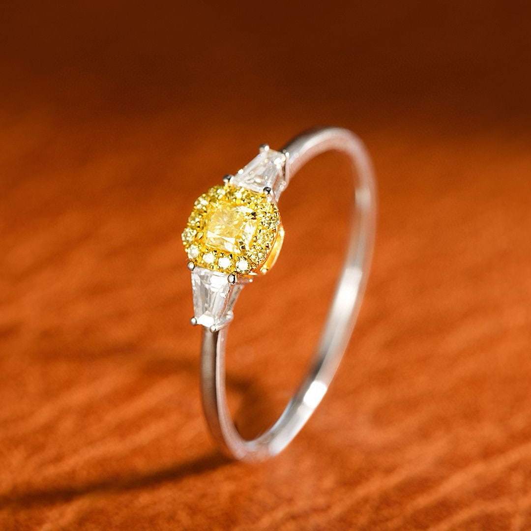 14k Gold 0.29 Ctw Natural Yellow Diamond & Diamond Ring - 2