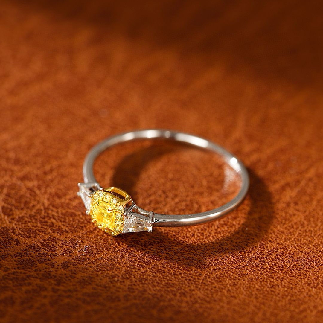 14k Gold 0.29 Ctw Natural Yellow Diamond & Diamond Ring - 3