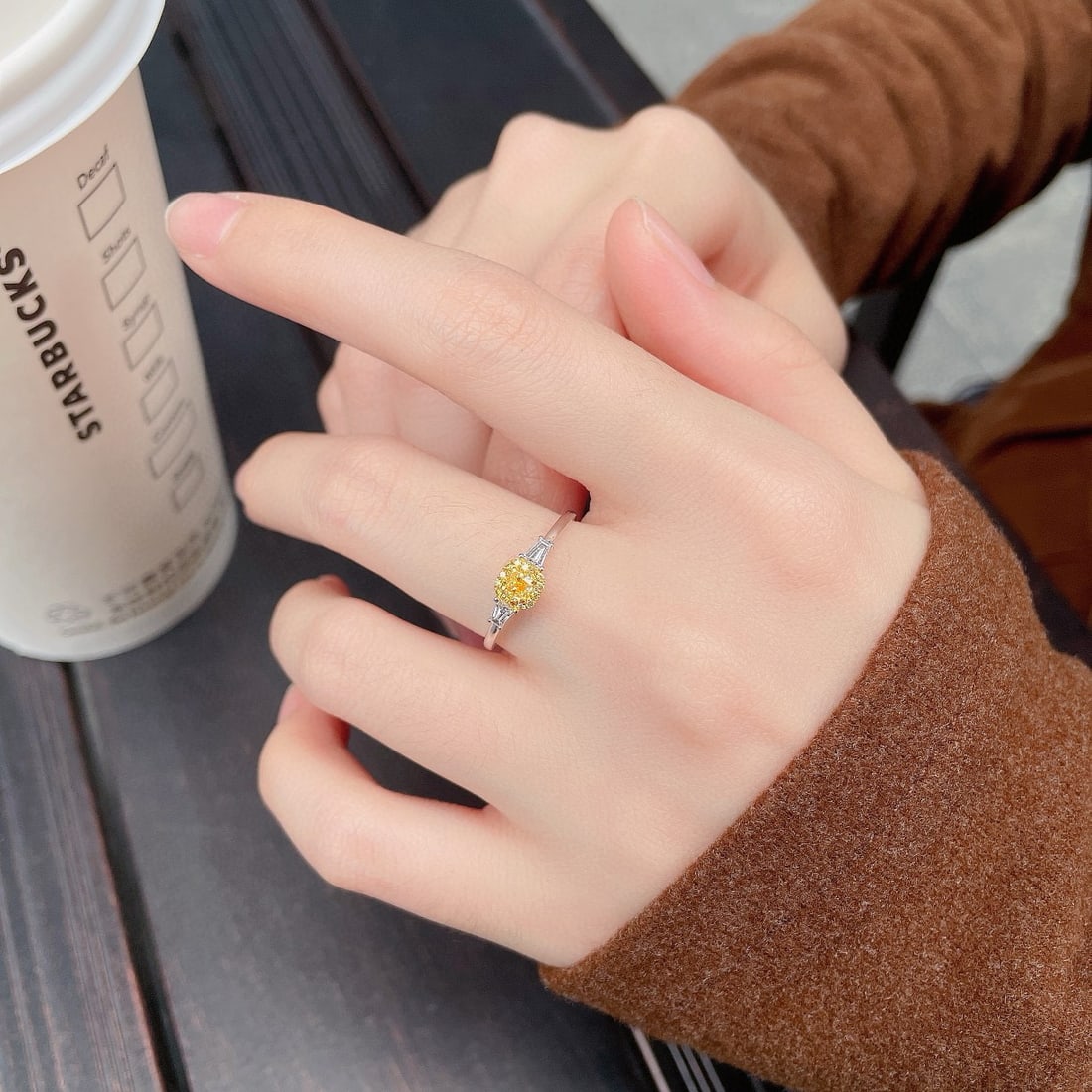 14k Gold 0.29 Ctw Natural Yellow Diamond & Diamond Ring - 4