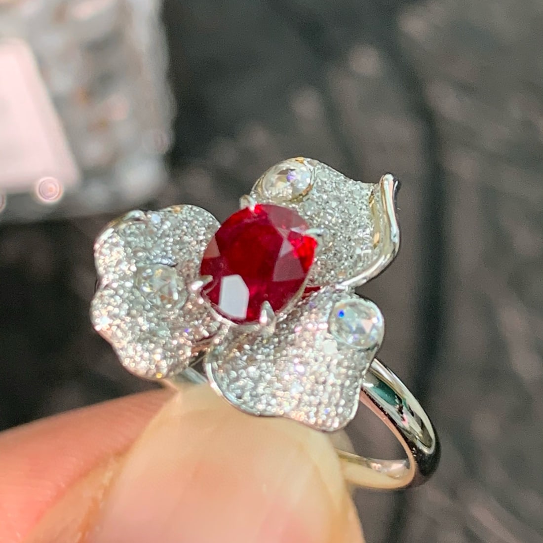 14k Gold 0.65 Ct Natural Ruby & Diamond & Sapphire Ring - 2