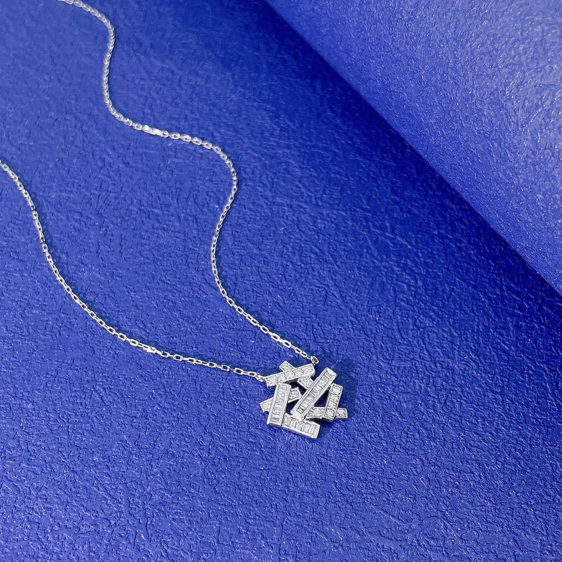 14k Gold 0.22 Ctw Natural H Diamond Necklace - 4