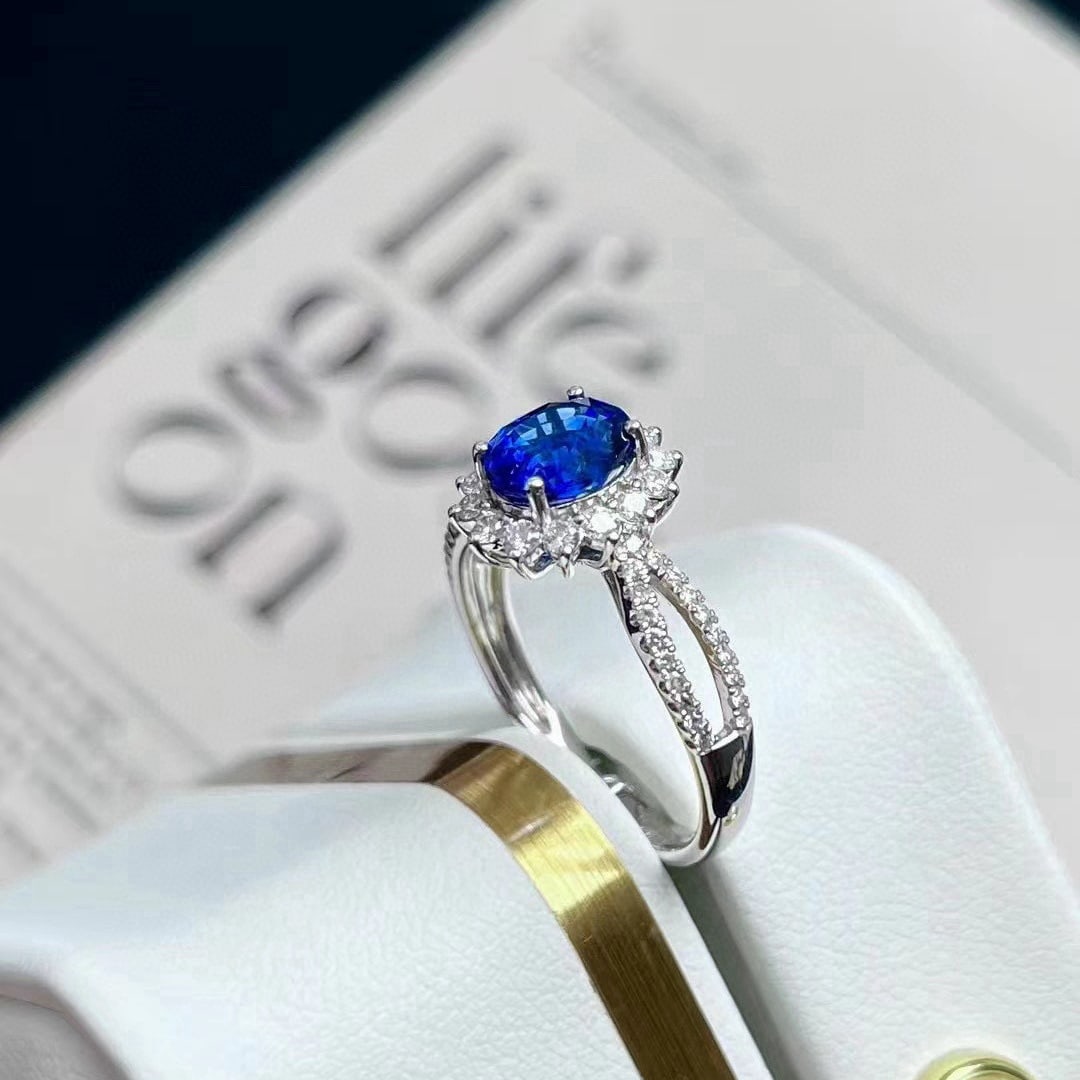 14k Gold 2.03 Ctw Natural Sapphire & Diamond Ring - 2